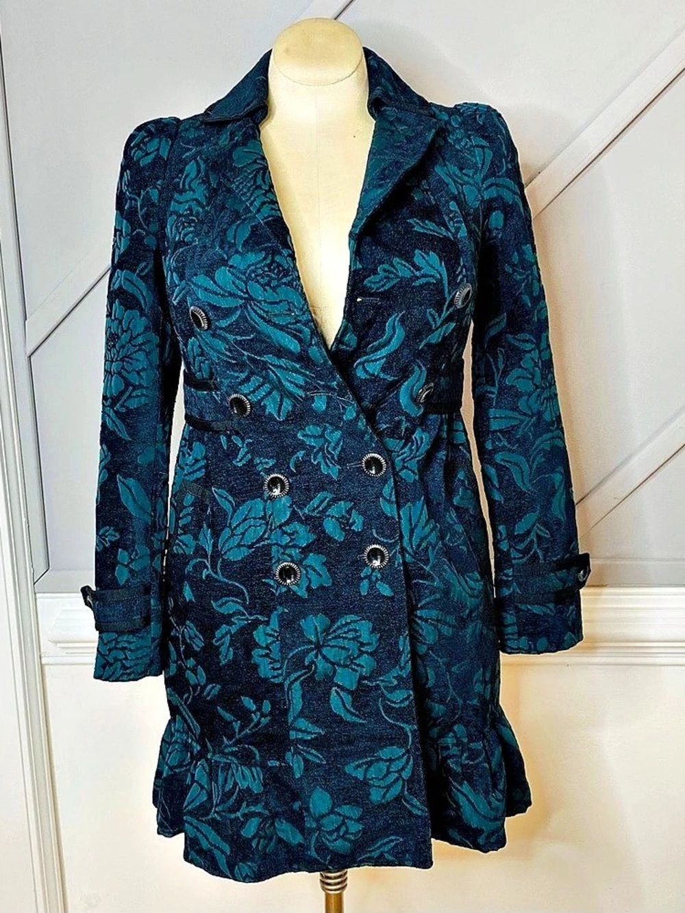Anthropologie Elevenses Emerald Isle Tapestry Brocade Ruffle Coat Jacket Size 2